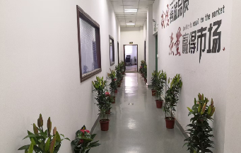 如何選擇一家專業的模具生產廠家？